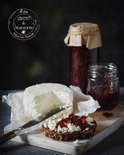 Il dettaglio che fa la differenza sul tuo tagliere
Le nostre composte per formaggi nascono per esaltare ogni assaggio: dolce, speziato, fruttato… sempre in perfetto equilibrio.
Ideali con formaggi freschi, stagionati o erborinati.
👉 Scoprile nello shop e porta il gusto a un altro livello. https://www.gustoetradizione.shop/product-category/dolci-e-confetture/composte-per-formaggi/
#formaggi #taglieregourmet #composteartigianali #gustoeTradizione