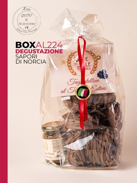 Il gusto autentico di Norcia, a casa tua.
Nel BOX Degustazione Sapori di Norcia trovi tagliatelle al tartufo estivo e salsa ai funghi porcini e tartufo: sapori intensi, lavorazione artigianale, qualità senza compromessi.
Ideale per una cena speciale o come regalo gourmet che fa sempre centro.
Costa solo 15 €. Il momento giusto per provarlo è adesso.
👉 Acquistalo ora e porta in tavola l’eccellenza umbra.
The authentic taste of Norcia, delivered to your home.
Inside the Sapori di Norcia Tasting Box you’ll find summer truffle tagliatelle and a porcini mushroom and truffle sauce: bold flavors, artisanal craftsmanship, and uncompromising quality.
Perfect for a special dinner or as a gourmet gift that never misses.
Only €15. The right time to try it is now.
👉 Buy it now and bring Umbrian excellence to your table. #gustoetradizione #degustazione #umbria #saporidinorcia