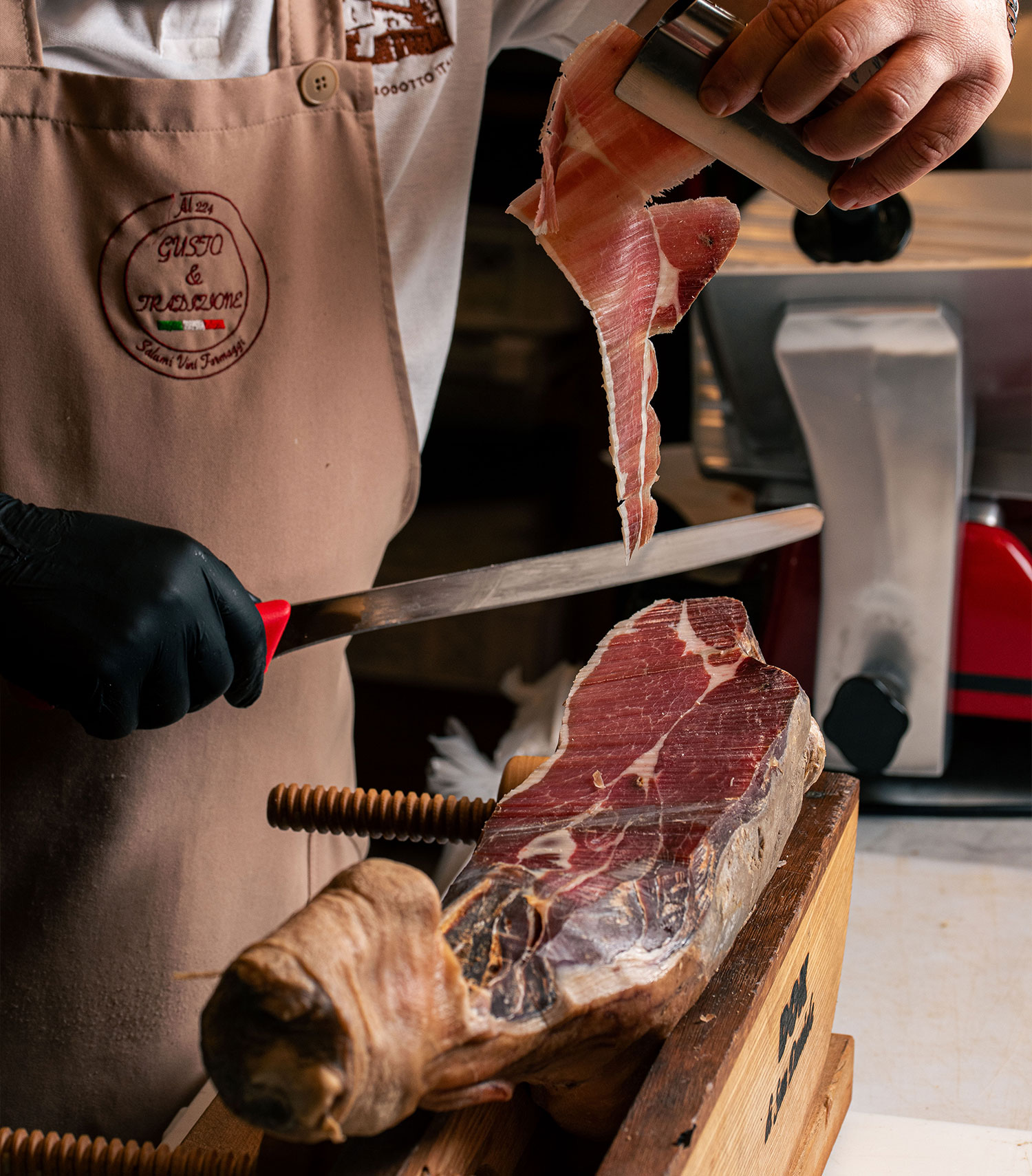 Gusto-e-tradizione-Salumi